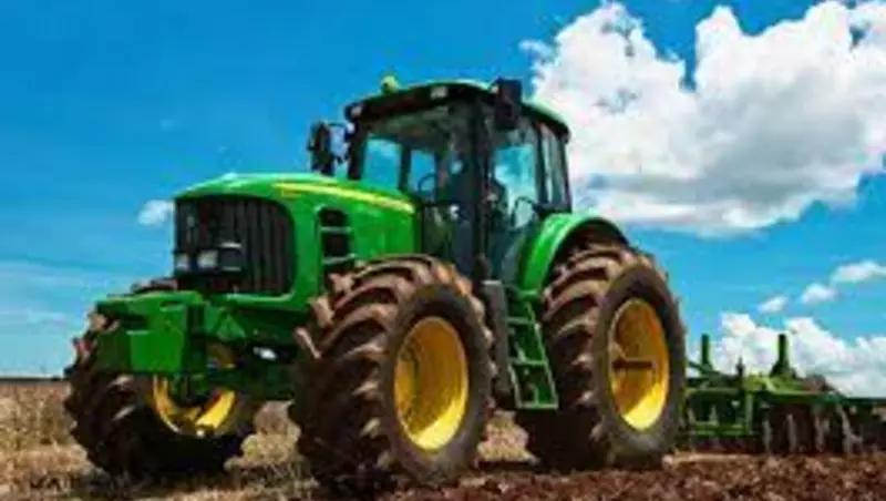 Capa do curso: Operador de Trator agrícola